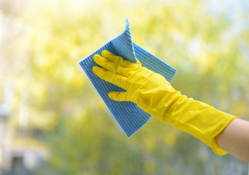 Preparing a home for move out cleaning before relocation